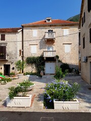 Perast, les îlots de Notre-Dame des récifs et Monastère Saint-Georges, Monténégro