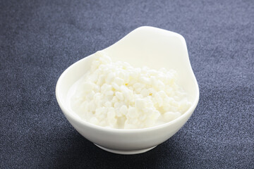 Dietary granulated cottage cheese for breakfast
