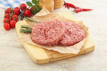 Raw pork cutlet for burger