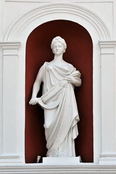 Statue Of Roman Ceres Or Greek Demeter - Goddess Of Agriculture, Harvest, Grain, And The Love Between Mother And Child.