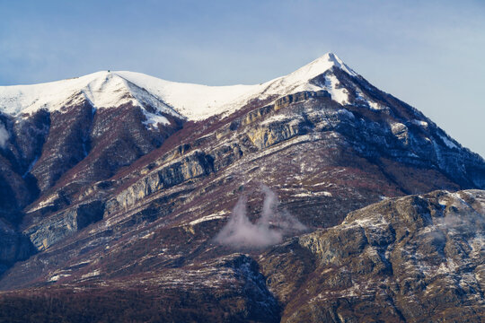 Italy, Como, Snowcapped&Ecirc;Alps