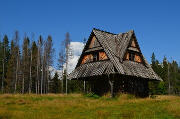 Mała stara górska chatka, Tatry