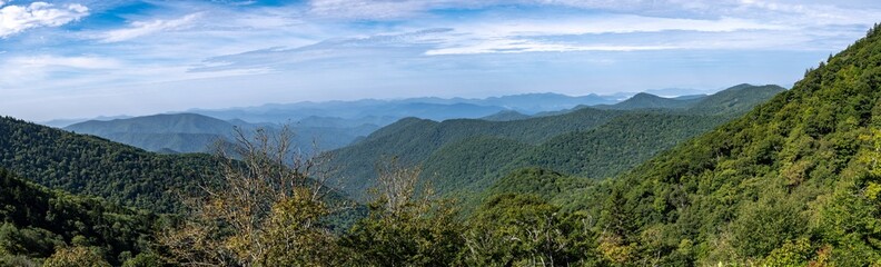 Fototapeta premium Autumn in the Appalachian Mountains Viewed Along the Blue Ridge Parkway