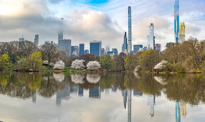 Naklejka premium Central Park, New York City at the lake