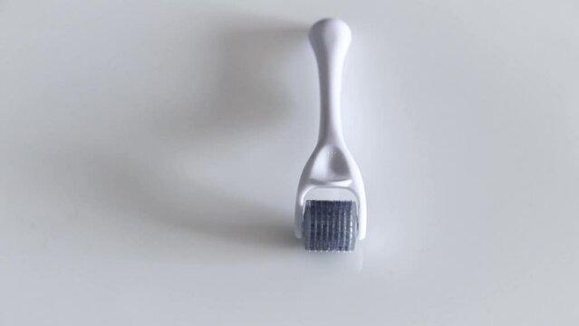 Dermaroller for medical micro needling therapy. Derma roller, mesoroller, meso-roller, mesopen