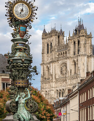Amiens clock statue