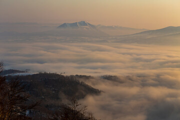 雲海の洞爺湖