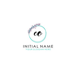Fototapeta na wymiar CO Initial letter handwriting and signature logo. Beauty vector initial logo .Fashion boutique floral and botanical