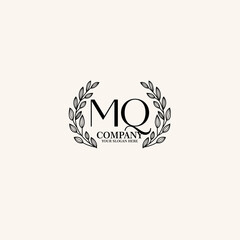 Fototapeta premium MQ Beauty vector initial logo art handwriting logo of initial signature, wedding, fashion, jewelry, boutique, floral