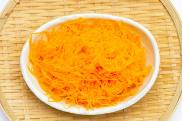 Thai dessert Foi Thong, Golden egg yolk threads