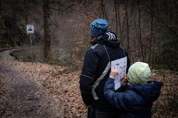 Wandern am Bachlauf