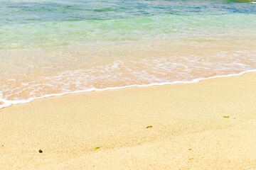 沖縄の海　波打ち際