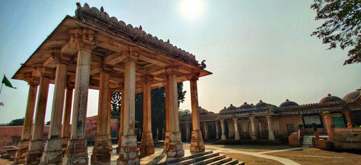 Panoramic view of the Sarkhej Roza monument in Makarba, Ahmedabad, Gujarat, India © Virendra Photography/Wirestock Creators