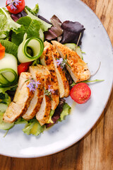 Spring salad with chicken