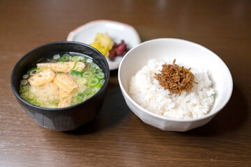 白ご飯とお味噌汁　朝食イメージ