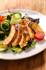 Spring salad with chicken