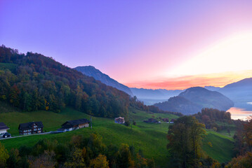 Fototapeta premium Alpnachersee und Vierwaldstättersee bei Stansstad, Schweiz 