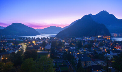 Sonnenuntergang über dem Vierwaldstättersee bei Stansstad, Schweiz