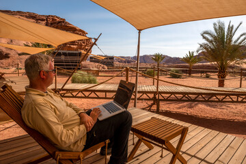 Remote working from the desert