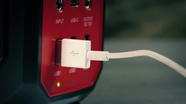 USB Cable Is Plugged In Or Taken Out
