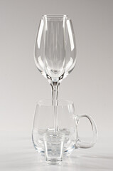 Various types of drinking glasses and bowls, for wines, sparkling wines, beers and brandy