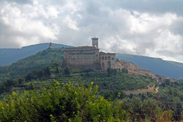 Fototapeta na wymiar A panorama of the mount Subasio with Assisi Cathedral