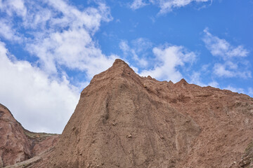 Fototapeta na wymiar Erosion patterns on a cliff face