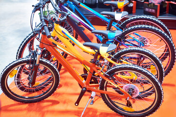 Fototapeta na wymiar Modern mountain bikes in sports shop