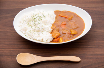 日本の定番料理カレーライス