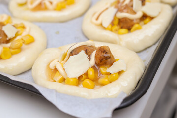 ピザ　手づくり中