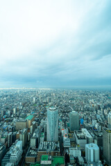 東京の空に浮かぶ雨雲