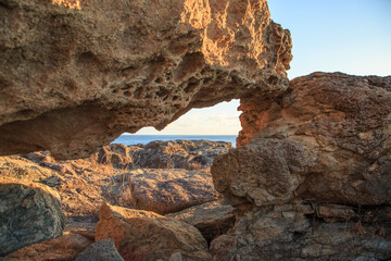 魹ヶ埼灯台（とどがさきとうだい）