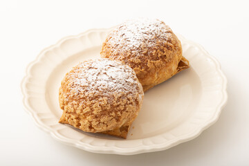 カスタードシュークリーム