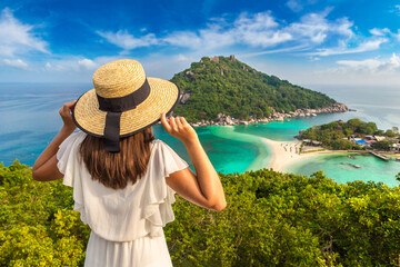 Fototapeta premium Woman at Nang Yuan Island, Koh Tao, Thailand