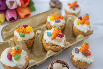 Carrot cake cupcakes with cream cheese for Easter