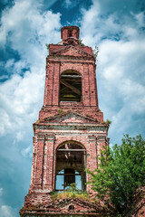 Obraz premium an old abandoned Orthodox bell tower