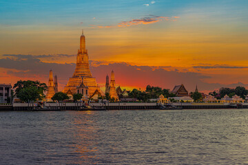 Fototapeta na wymiar Wat Arun Ratchawararam, Bangkok, Thailand, 