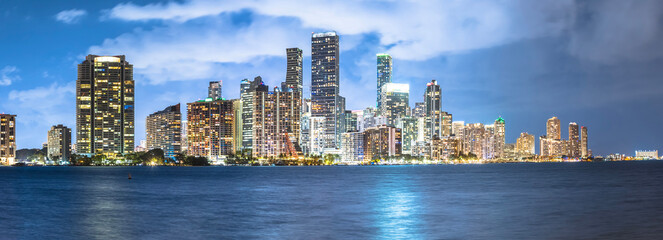 Fototapeta na wymiar Miami skyline evening panoramic view