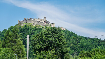 Fototapeta na wymiar Burg Landskron in Kärnten am Ossiacher See