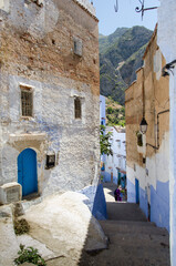 Calles típicas de Chaouen Marruecos, pueblo azul - 497560157