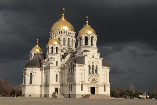 All photos of the cathedral at the link: https://cloud.mail.ru/public/7DsV/o6HbTk72p

 In full format:
 https://cloud.mail.ru/public/cEr8/kSxMHChjy 
