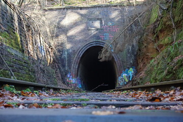 Bahn Tunnel