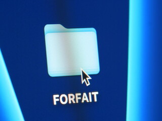 Forfait - photo macro d'un dossier sur un écran d'ordinateur