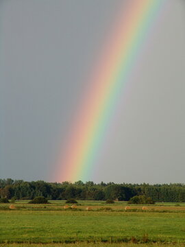 Eggesiner Wiesen, Beginn eines Regenbogens