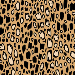 Vector seamless pattern. Repeatable texture with hand drawn wavy strokes. Artistic background.