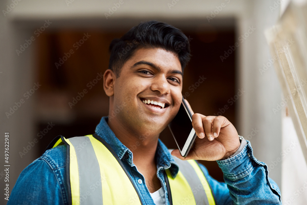 Aufkleber i know just the person to help me on this project. cropped shot of a engineer talking on his cellpho