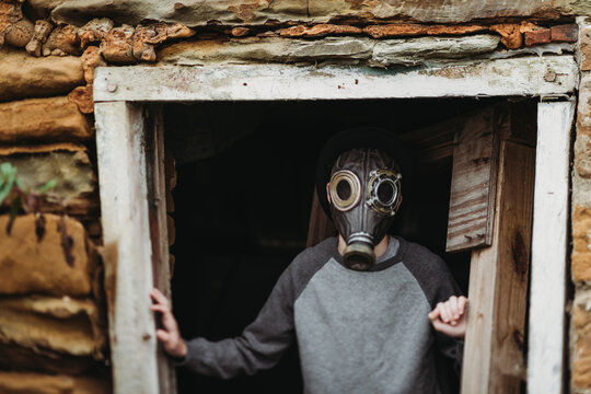 Gas mask costume 