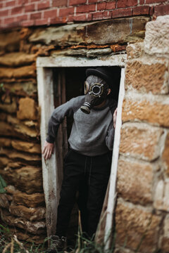 Gas mask costume 