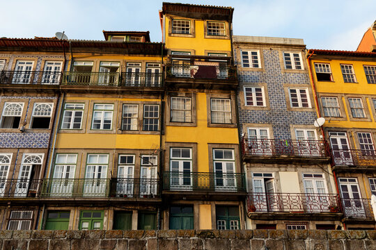 Oporto houses by the river
