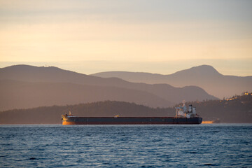Fototapeta premium Canadian Coastal Strolls in Vancouver
